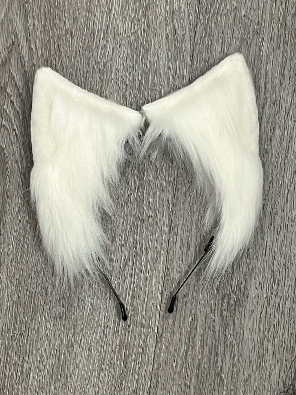 NWOT White Faux Fur Cat Ears Headband Cosplay Halloween Costume Accessory